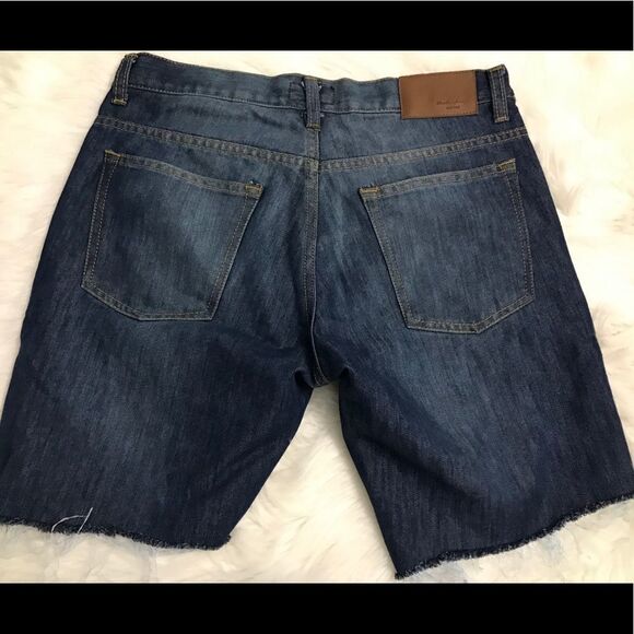 Men’s Cutoff Denim Shorts - Picture 3 of 5